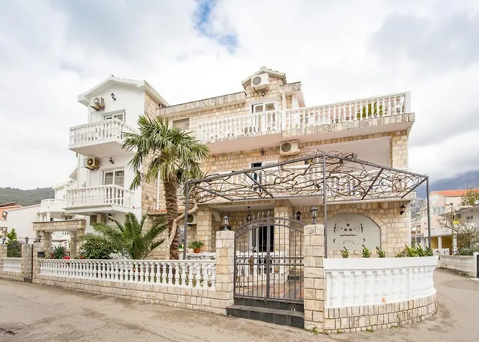 Apartments & Rooms Nikolic