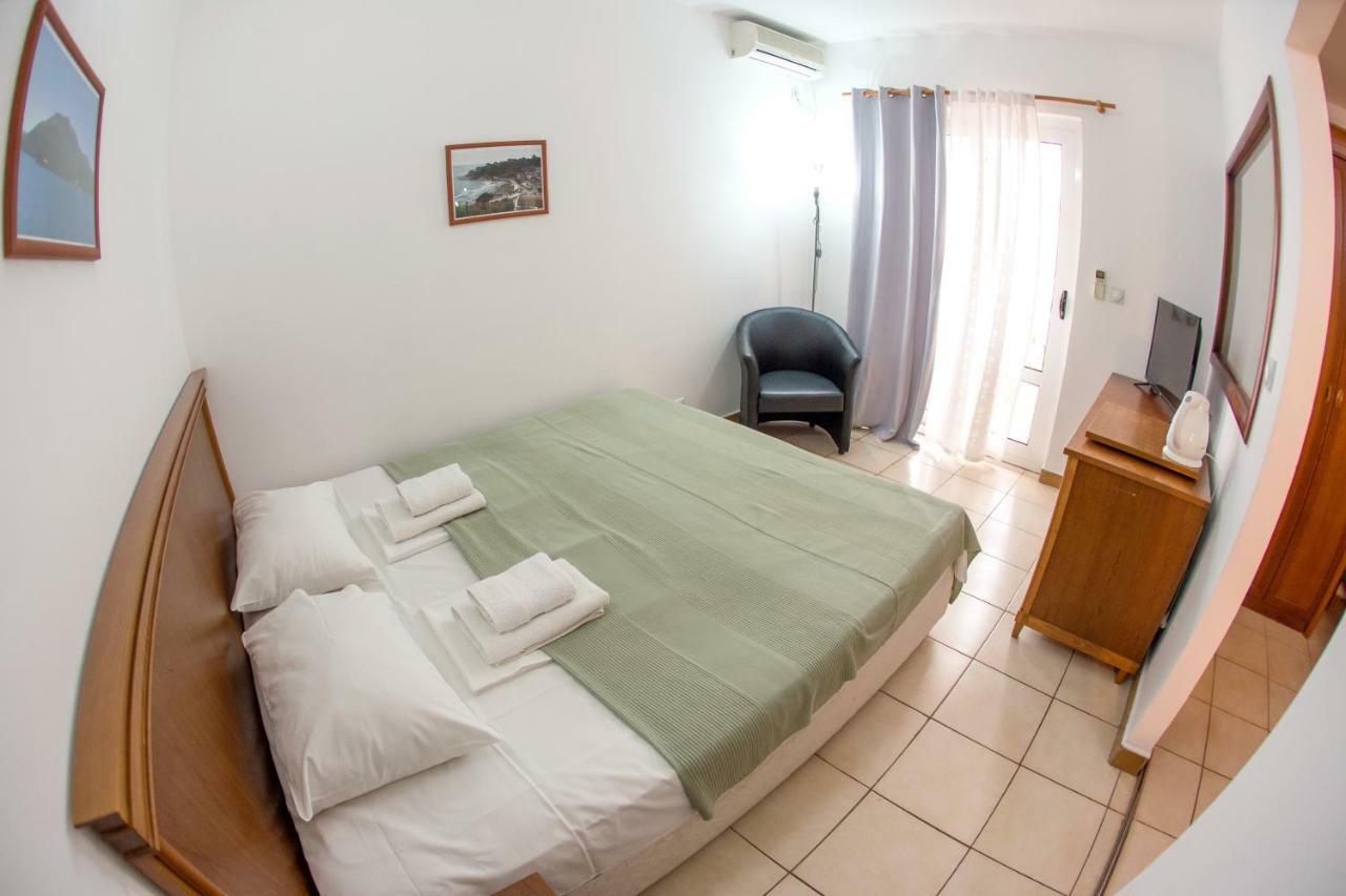 & Nikolic Guest house
