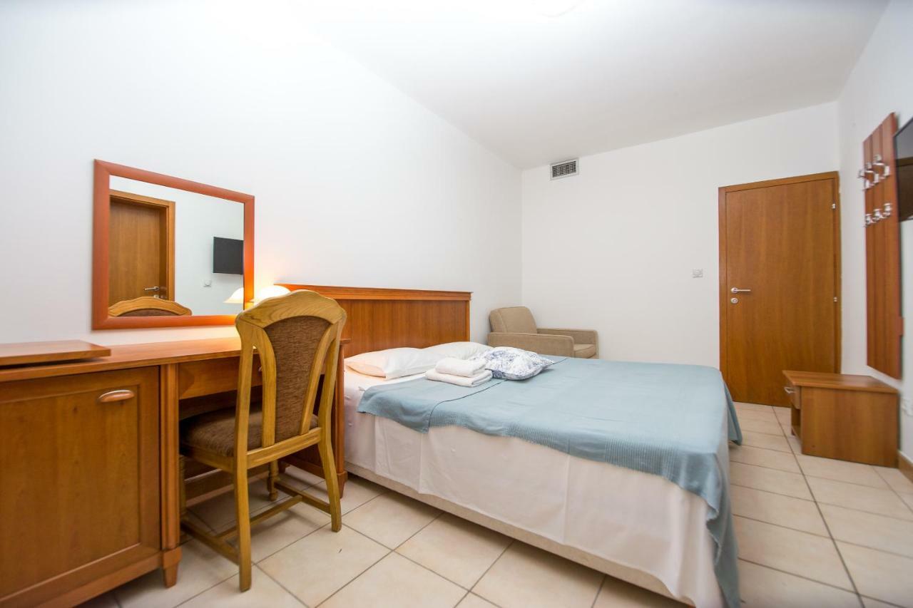 & Nikolic Guest house Budva